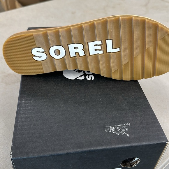 NWT - Sorel Ella II sandal - Picture 2 of 3